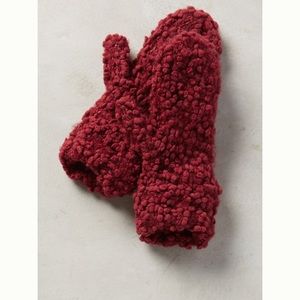 Anthropologie first snow mittens in burgundy
